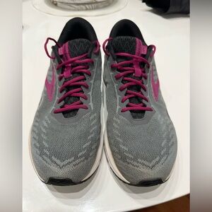 Brooks Ravenna 10 Women’s Size 10.5 Medium (B) Width